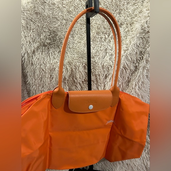 New- Longchamp Le Pliage Club Large Nylon Shoulder Tote Orange - Picture 9 of 9